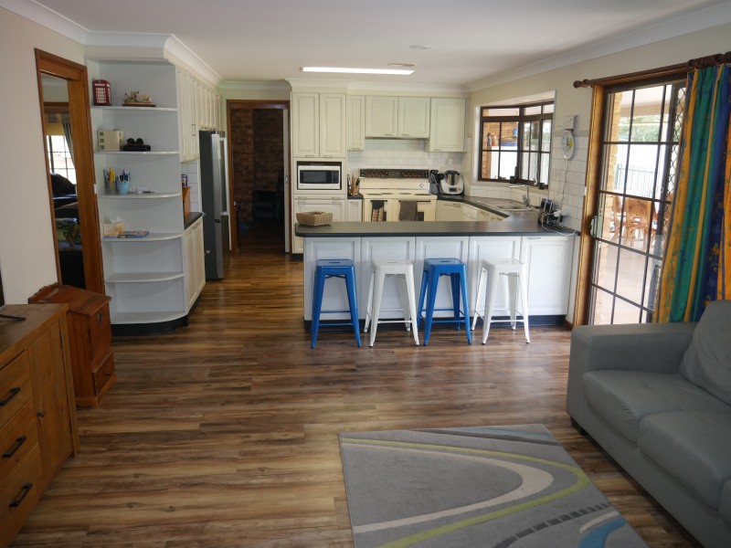 25 Lillypilly Road, Leeton NSW 2705