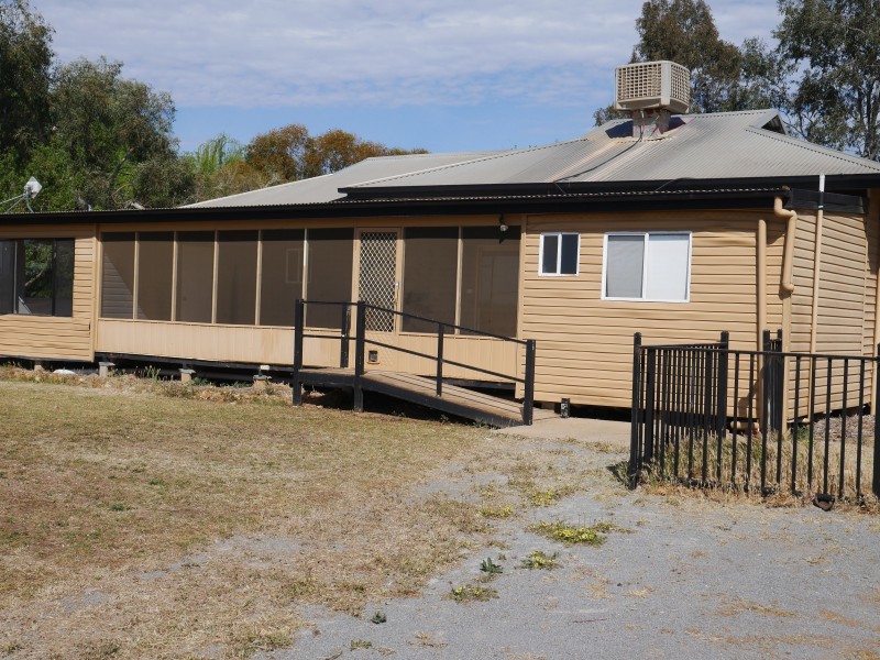 46 Dooley Road, Leeton NSW 2705