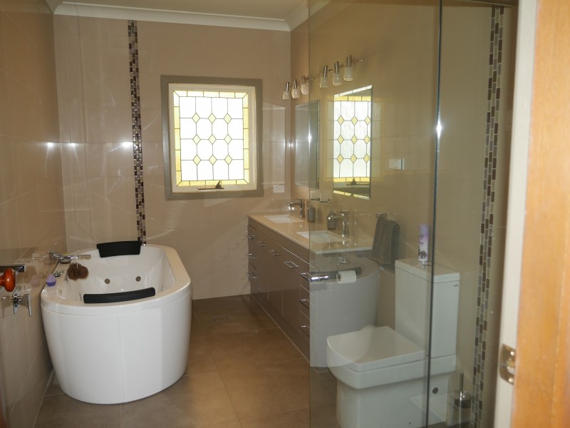 40 Yeo Road, Leeton NSW 2705