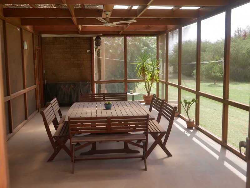 40 Yeo Road, Leeton NSW 2705