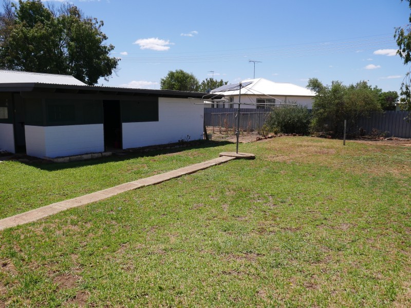 7 Carabeen Avenue, Leeton NSW 2705