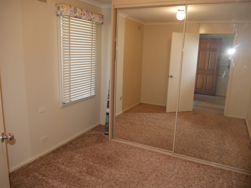 15 Gossamer Street, Leeton NSW 2705