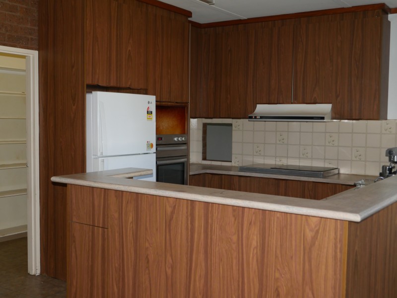 249 Toorak Road, Leeton NSW 2705