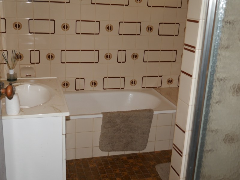 249 Toorak Road, Leeton NSW 2705