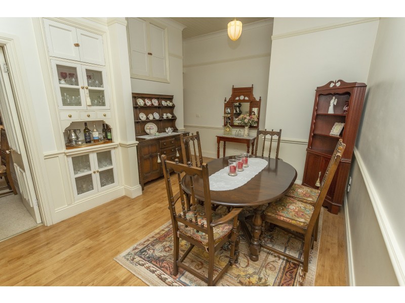 74 Wade Avenue, Leeton NSW 2705