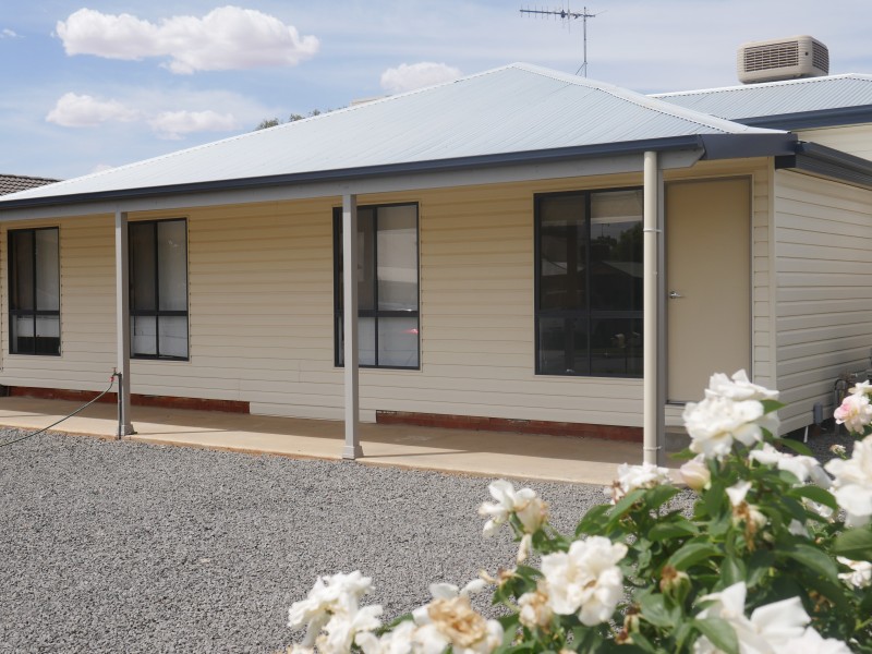 2/24 Cedar Street, Leeton NSW 2705