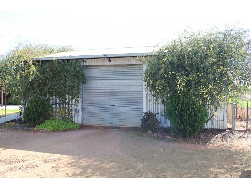 16 Hebden Street, Yanco NSW 2703