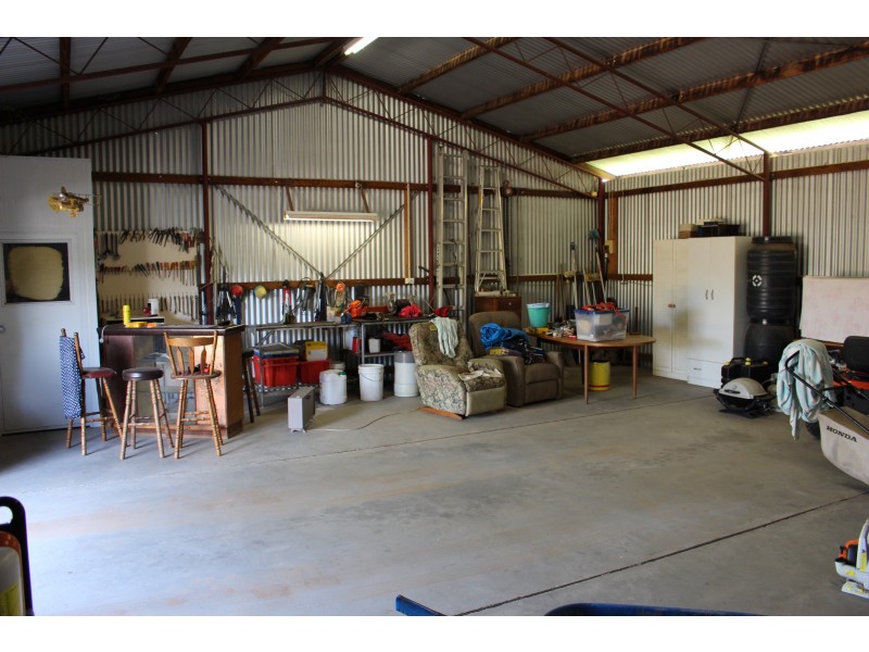 16 Hebden Street, Yanco NSW 2703