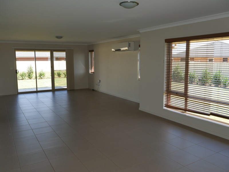 2 Lake Paddock Drive, Leeton NSW 2705