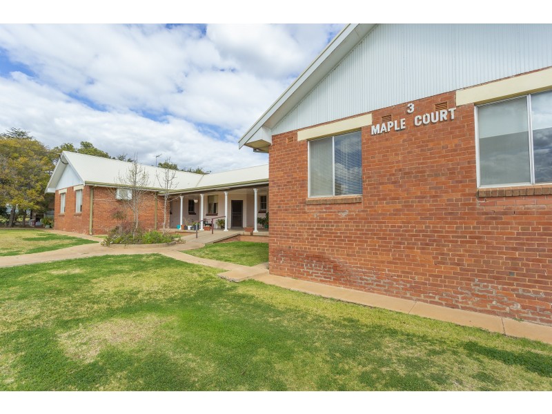 1/3 Maple Street, Leeton NSW 2705