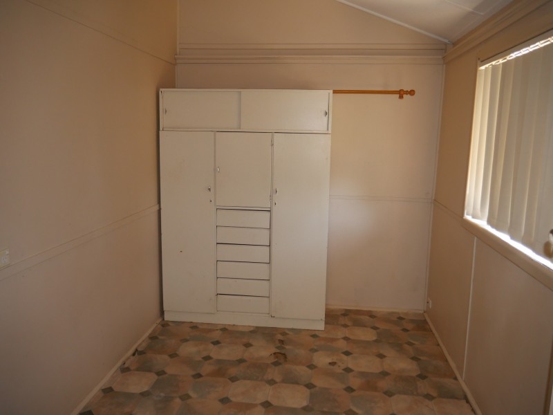 4 Banksia Avenue, Leeton NSW 2705