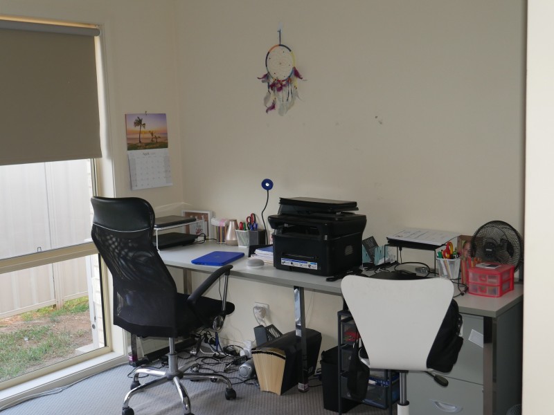 25 Golf Club Drive, Leeton NSW 2705