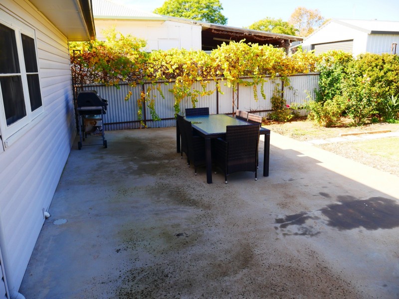 36 Riverine Street, Narrandera NSW 2700