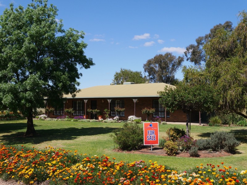 28-30 Catalpa Road, Leeton NSW 2705