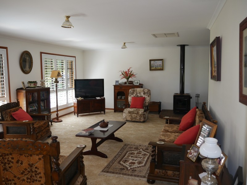 28-30 Catalpa Road, Leeton NSW 2705