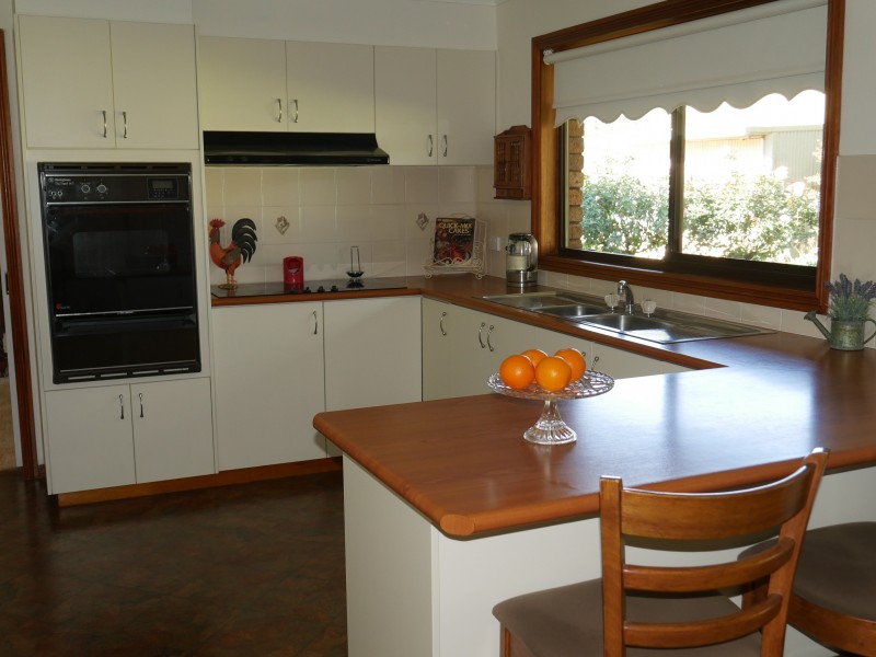 28-30 Catalpa Road, Leeton NSW 2705