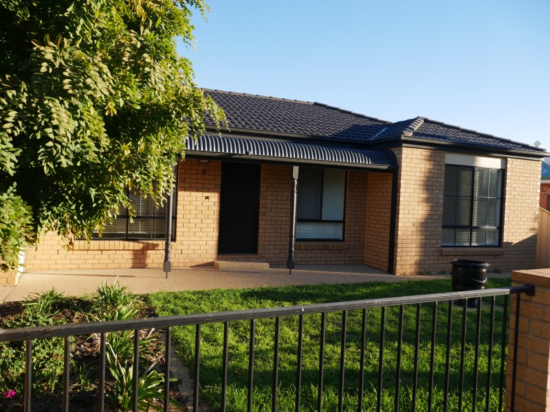 8/7-9 Boronia Road, Leeton NSW 2705