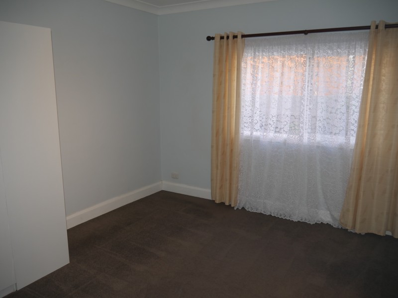 106 Wade Ave, Leeton NSW 2705