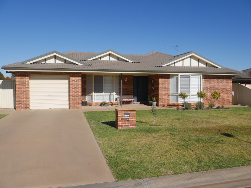 32 Teramo Street, Leeton NSW 2705