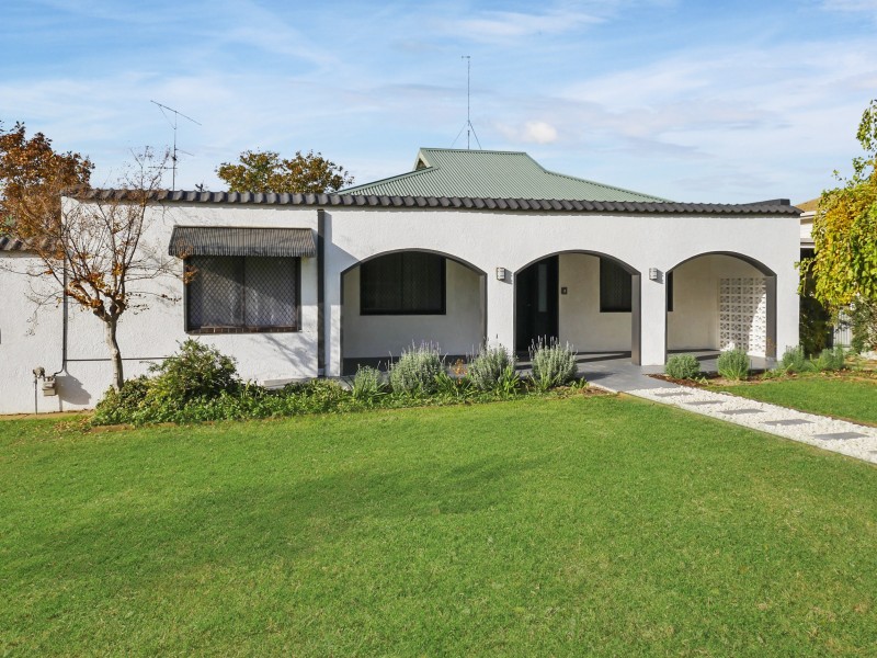 106 Wade Avenue, Leeton NSW 2705