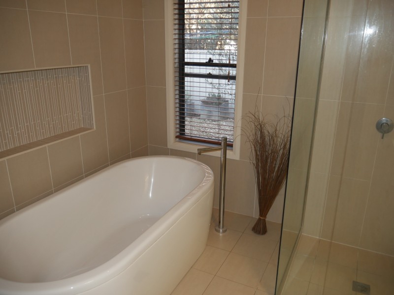 43 Grevillia Street, Leeton NSW 2705