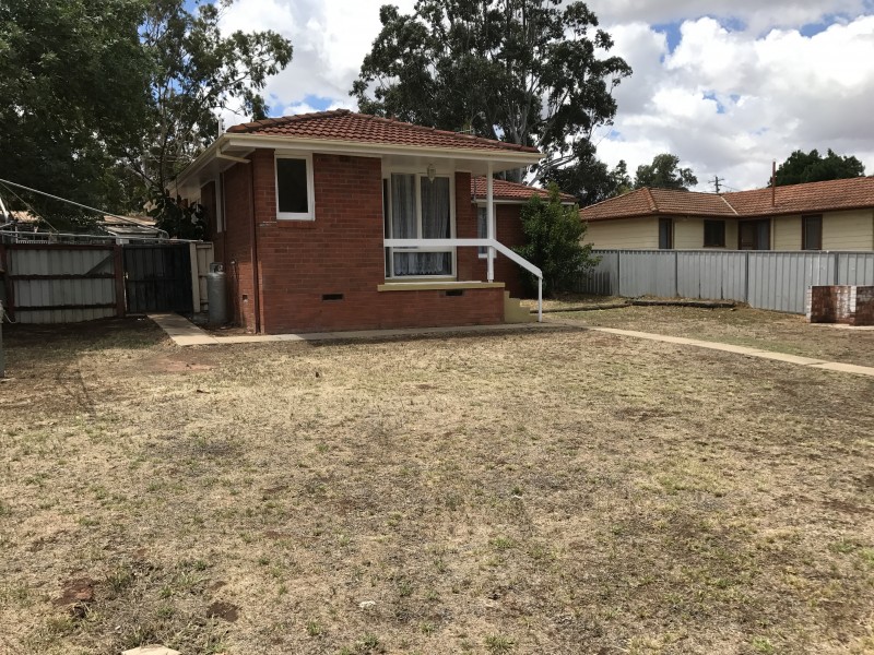 38 Wirilda Street, Leeton NSW 2705