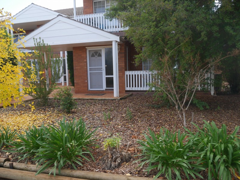 97 Acacia Avenue, Leeton NSW 2705