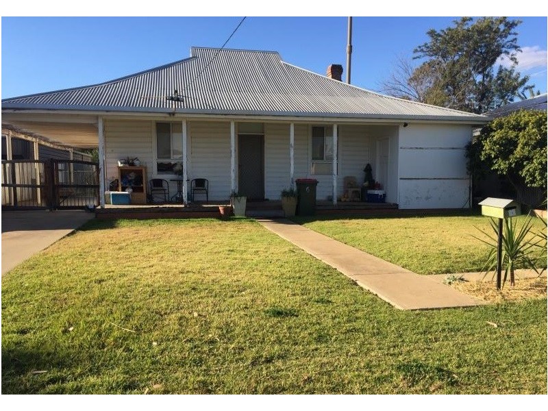 11 Coolibah Street, Leeton NSW 2705