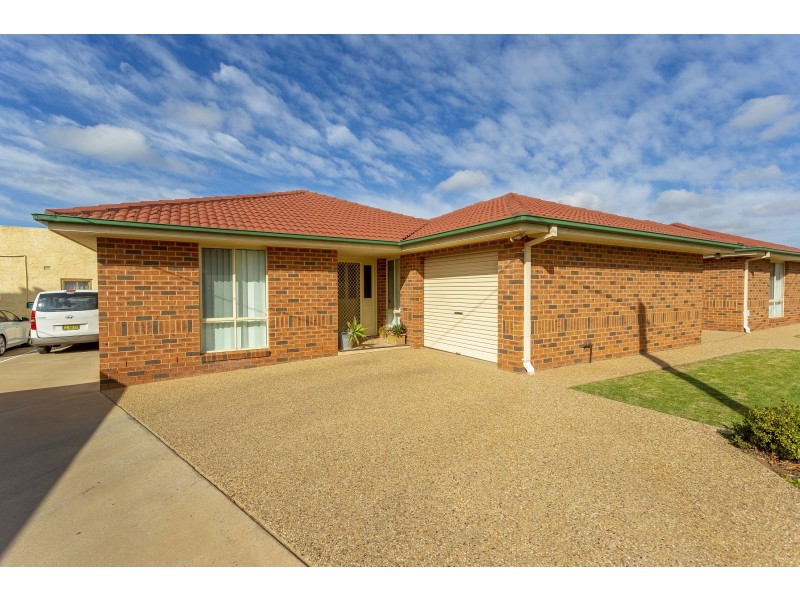 1/1 Linden Way, Leeton NSW 2705