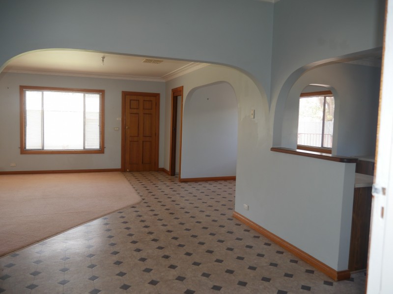 7 Box Street, Leeton NSW 2705