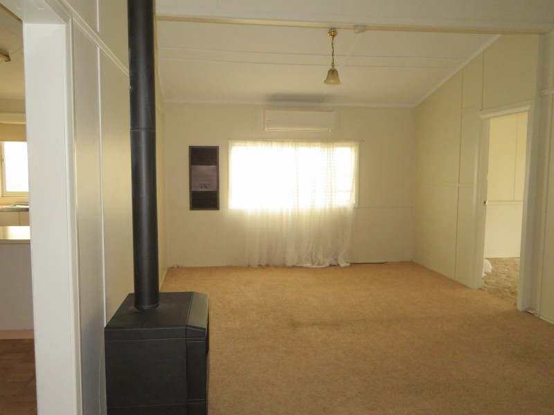 35 Maiden Avenue, Leeton NSW 2705