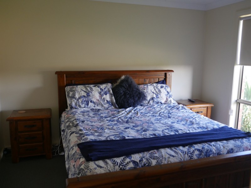 11 Golf Club Drive, Leeton NSW 2705