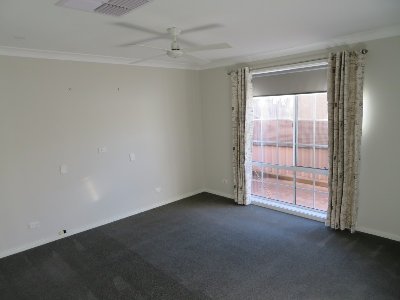 105 Acacia Avenue, Leeton NSW 2705