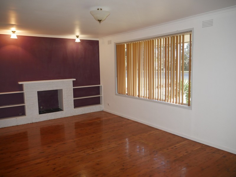 14 Canal Street, Leeton NSW 2705