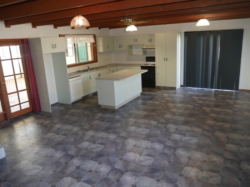 14 Canal Street, Leeton NSW 2705