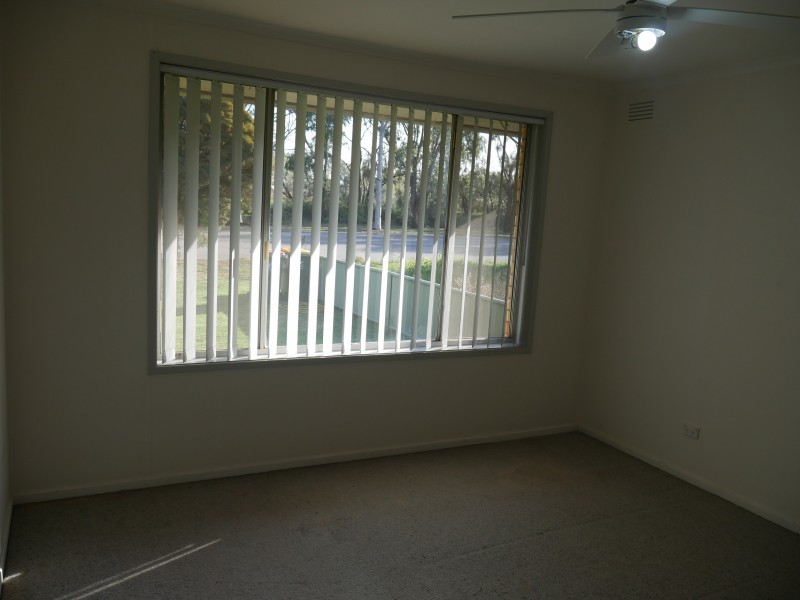 14 Canal Street, Leeton NSW 2705