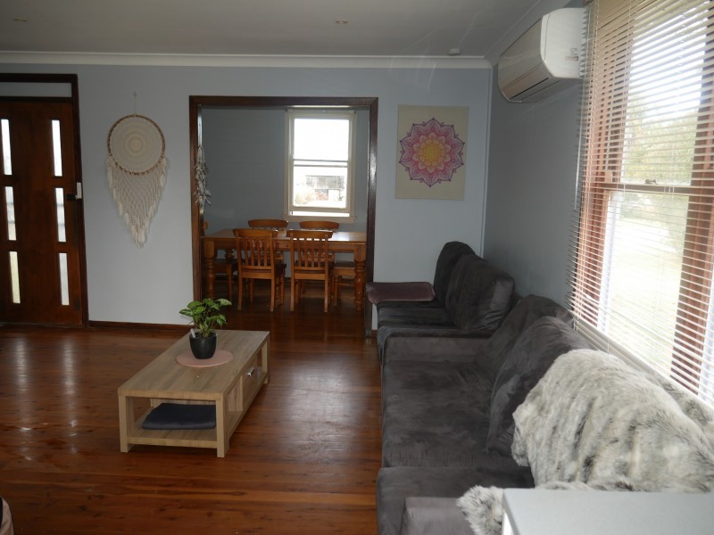 94 Railway Avenue, Leeton NSW 2705