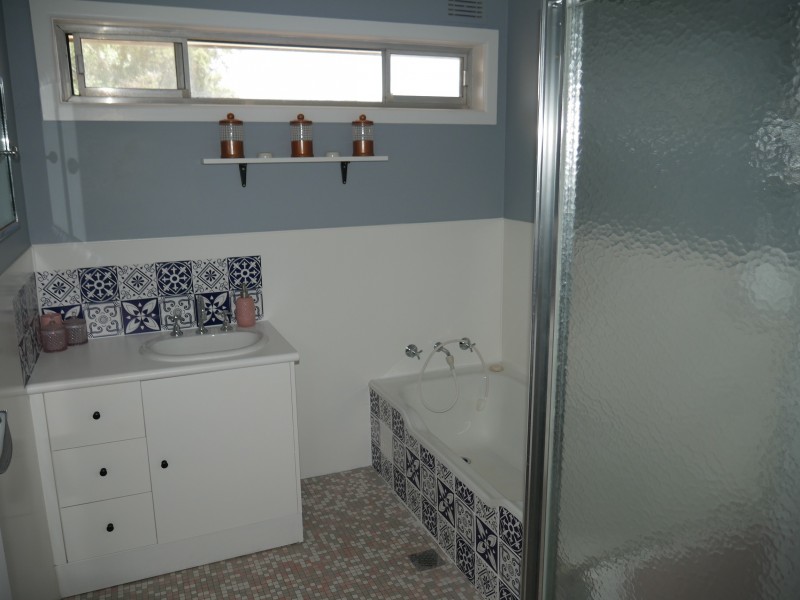 27 Pendula St, Leeton NSW 2705