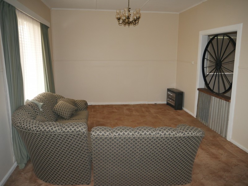 33-35 Ferrier Street, Narrandera NSW 2700