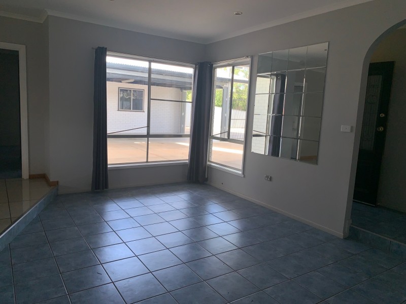 28 Midgeon Street, Narrandera NSW 2700