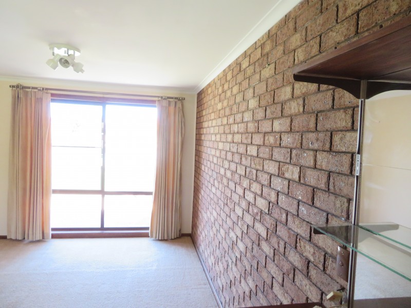 24 Roma Avenue, Leeton NSW 2705