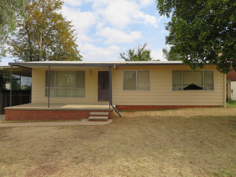 5 Drummond Street, Leeton NSW 2705