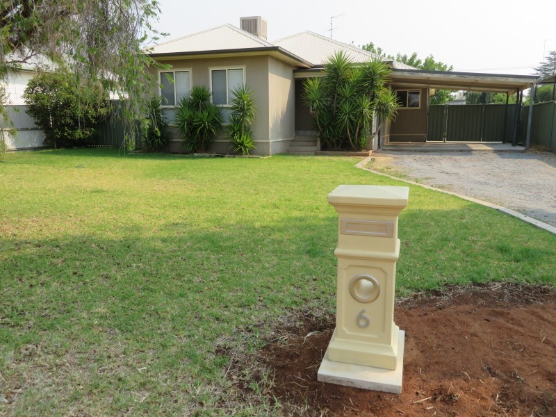 6 Teak Street, Leeton NSW 2705