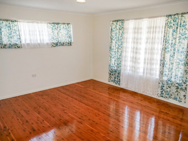 84 Douglas Street, Narrandera NSW 2700