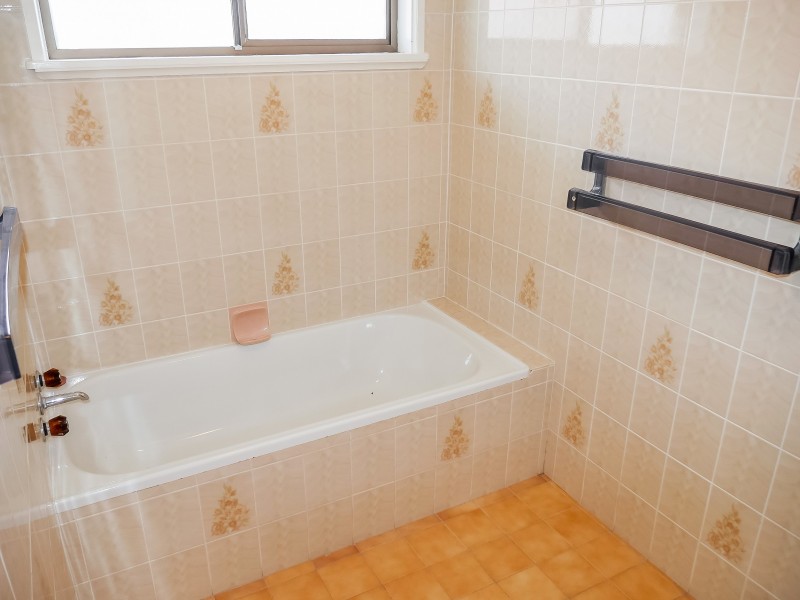 84 Douglas Street, Narrandera NSW 2700