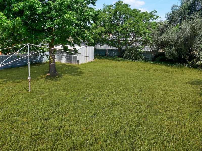 84 Douglas Street, Narrandera NSW 2700