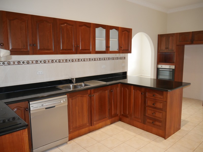 11 Jacaranda Avenue, Leeton NSW 2705