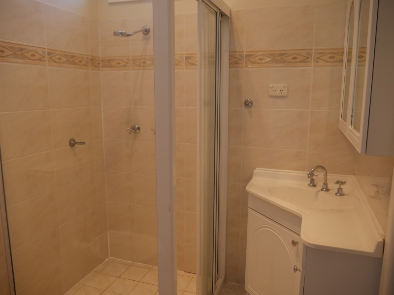 11 Jacaranda Avenue, Leeton NSW 2705