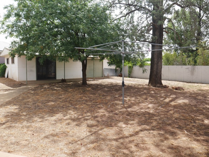 18 Currawang Avenue, Leeton NSW 2705