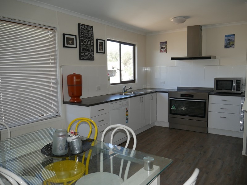 52 Benerembah Street, Whitton NSW 2705